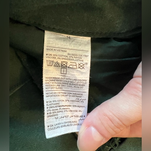 Old Navy High-Waisted Pixie Ankle Pants - Picture 3 of 5